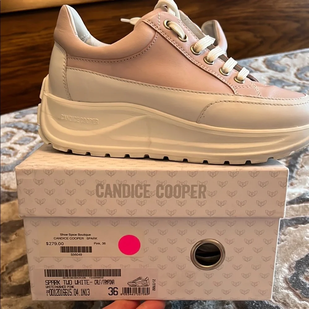 Women's Cream Sneakers - Picture 6 of 8